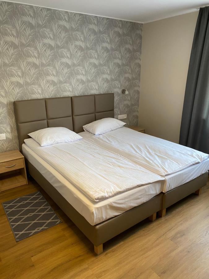 Gracja Bed & Breakfast Warsaw Exterior photo